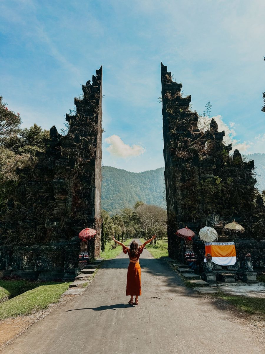 Handara Gate
